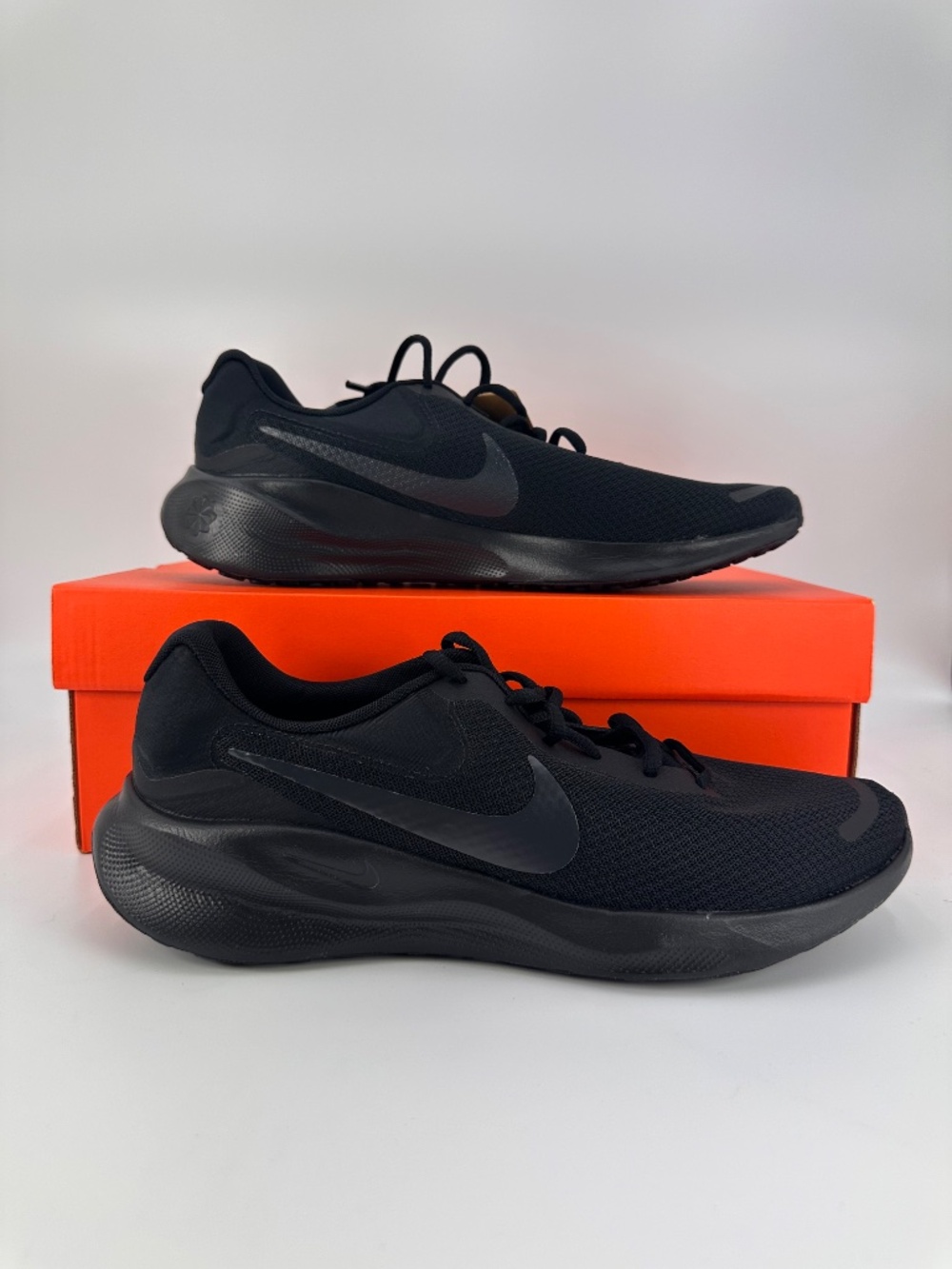 Nike Revolution 7 Black Men's Running Shoes - Assorted Sizes NWB FB2207-005